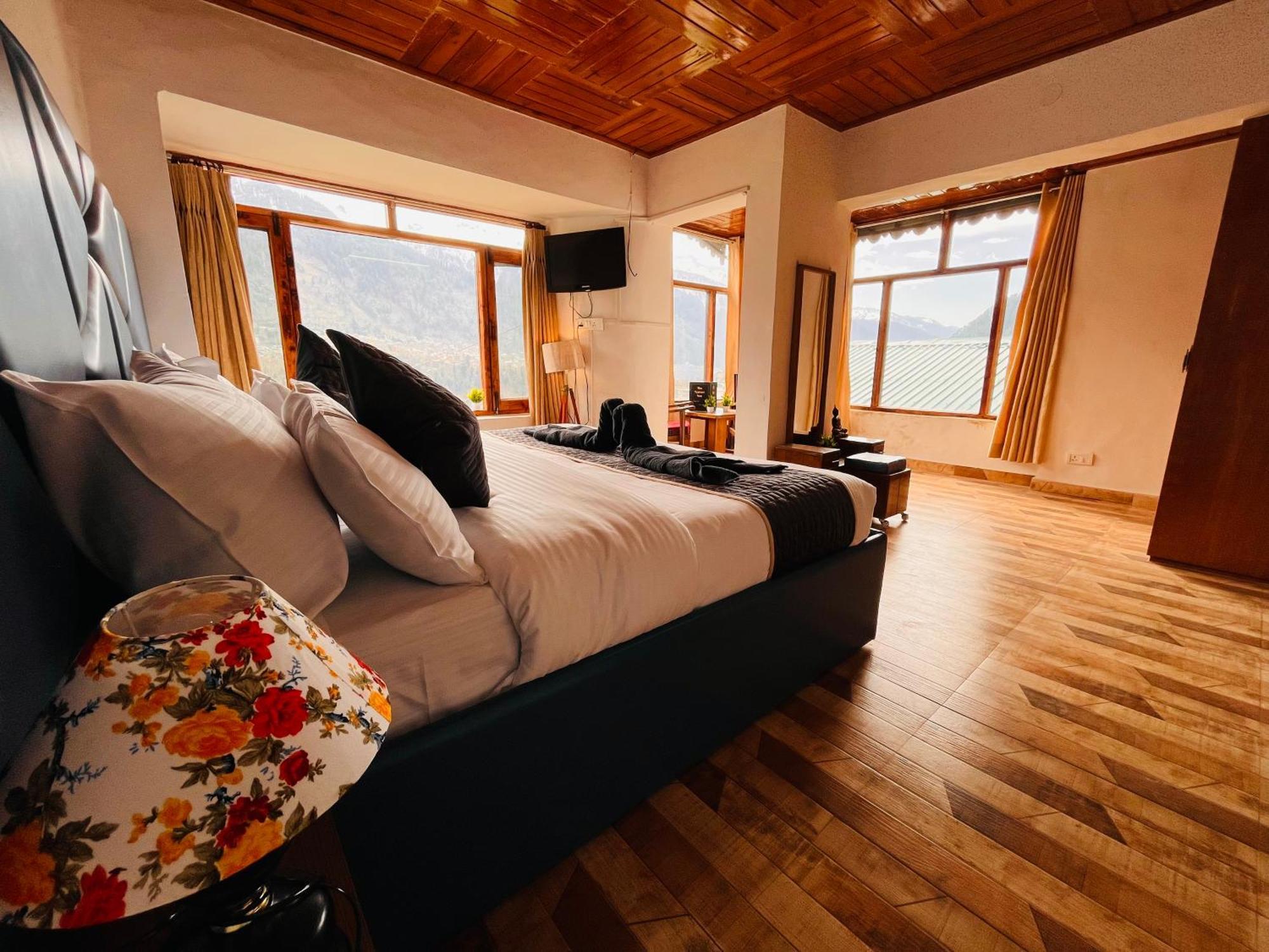 Himalayan River Mountain View 2 Bedrooms Cottage, Manali ภายนอก รูปภาพ