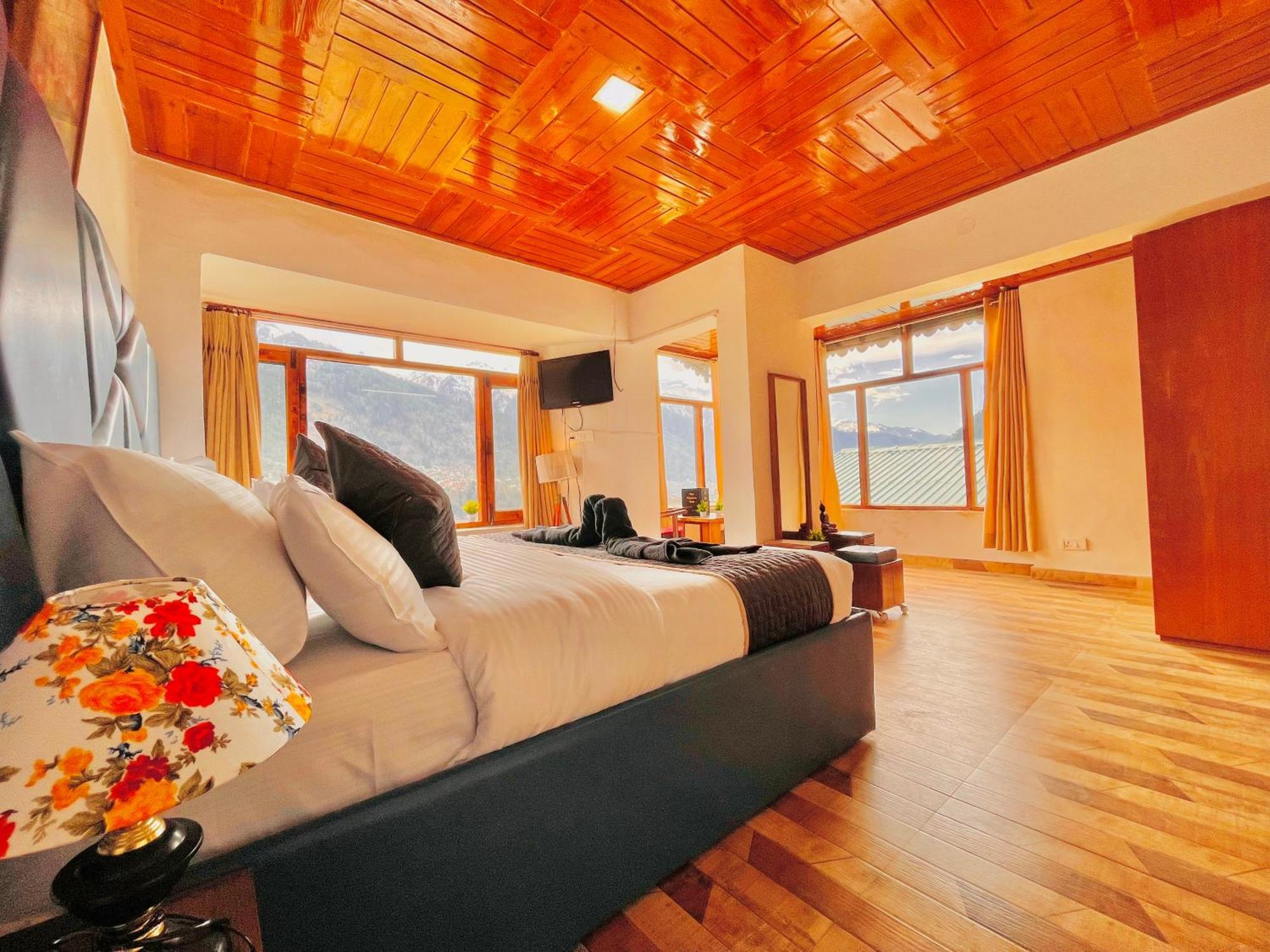Himalayan River Mountain View 2 Bedrooms Cottage, Manali ภายนอก รูปภาพ