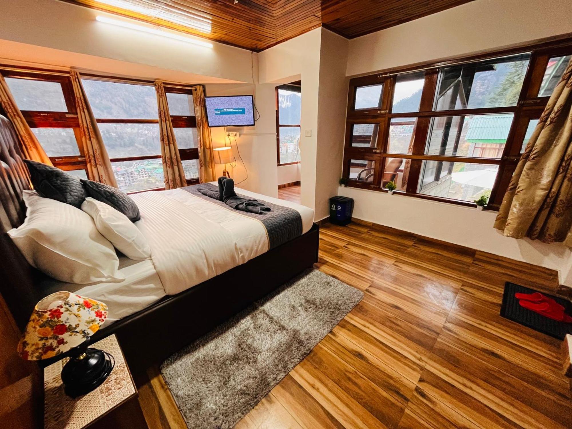 Himalayan River Mountain View 2 Bedrooms Cottage, Manali ภายนอก รูปภาพ